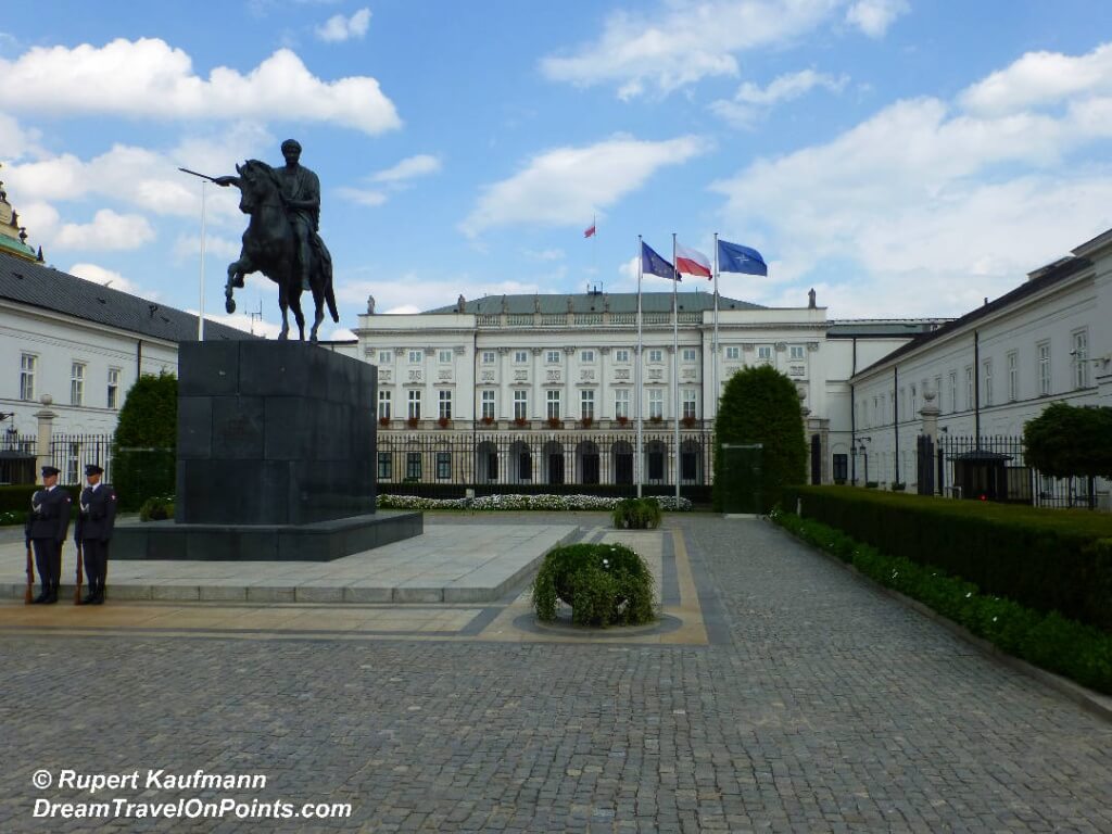 WAR Presidential Palace